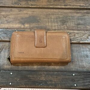 Vintage Fossil Brown Leather Wallet Credit Card ID Holder Checkbook Zip Around